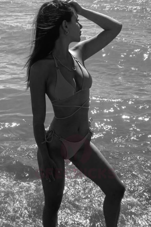 party escorts Paris, vip Paris escorts, Elite companion in Paris, high-class escorts Paris, call girls in paris, call girls in paris, Elite companion in Paris, Outcall service in Paris
