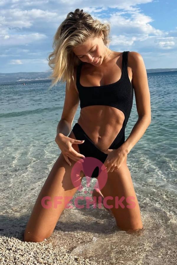 escort girl in Paris, escort girls porn, euro escort girls, luxury escorts paris