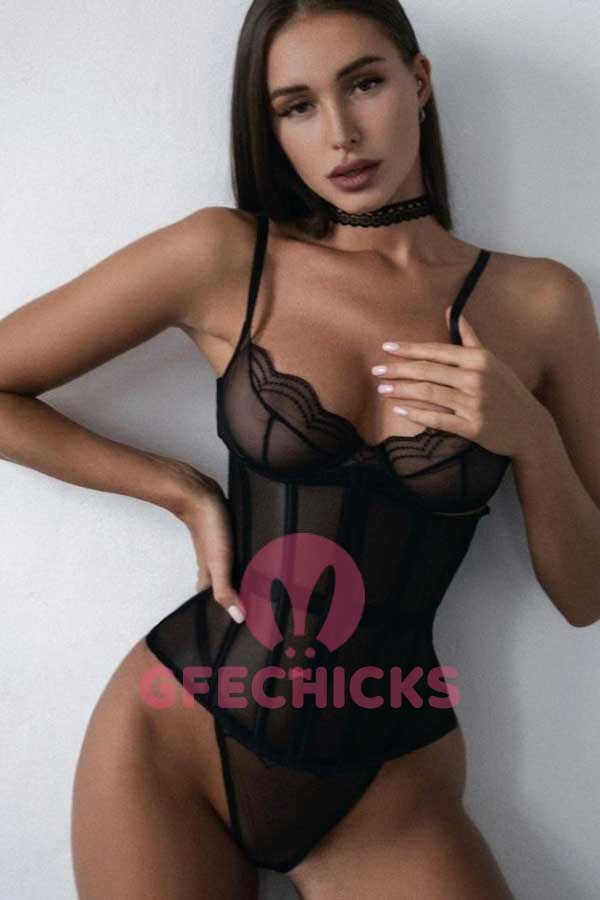 massage escorts paris, high class prostitute paris, paris outcall escort, call girls in paris