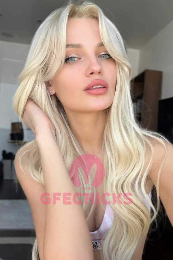 ideal Paris escort model, escort girls porn, escort girls in france, vip escort in paris, vip escort paris