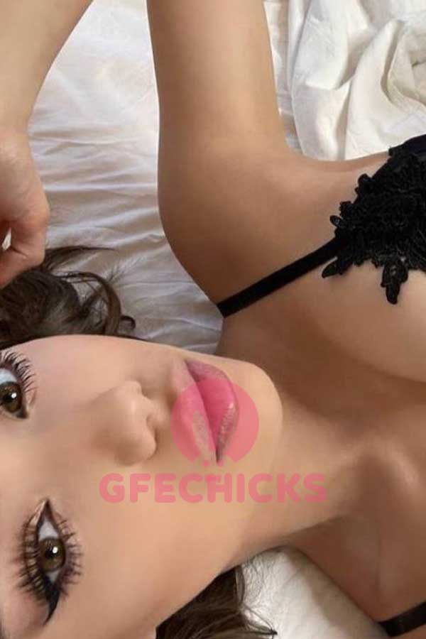 high class escorts paris, top class escorts paris
